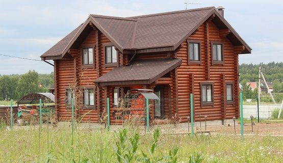 Строительство домов <br> из оцилиндрованного бревна